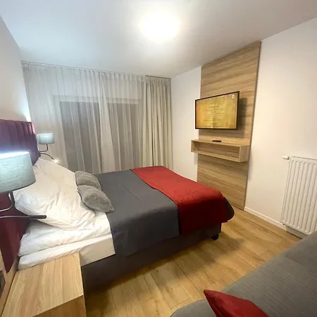 Premium Atal Square-free Parking Space In The Garage