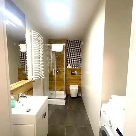 Premium Atal Square-free Parking Space In The Garage ורוצלב