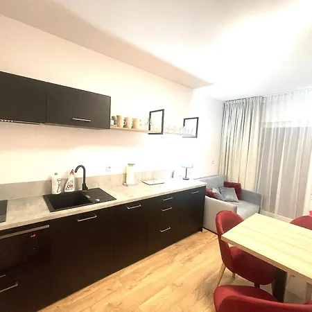 Premium Atal Square-free Parking Space In The Garage ורוצלב