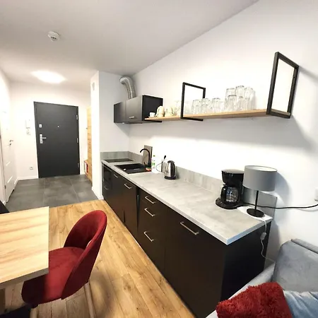 Premium Atal Square-free Parking Space In The Garage *