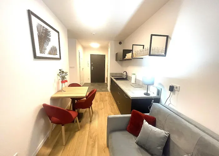 Premium Atal Square-free Parking Space In The Garage Apartmán *