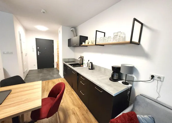 Premium Atal Square-free Parking Space In The Garage *