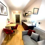 Apartment Premium Atal Square-free Parking Space In The Garage