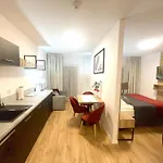 Apartment Premium Atal Square-free Parking Space In The Garage