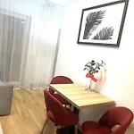 Apartment Premium Atal Square-free Parking Space In The Garage Breslau