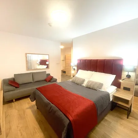 Premium Atal Square-free Parking Space In The Garage Breslavia