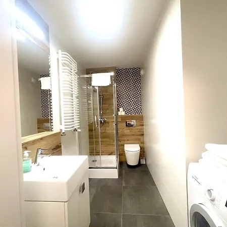 Premium Atal Square-free Parking Space In The Garage Apartamento *