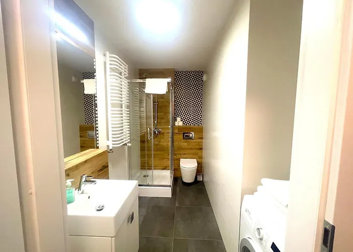 Premium Atal Square-free Parking Space In The Garage Breslavia