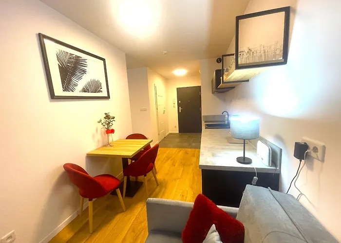 Premium Atal Square-free Parking Space In The Garage *