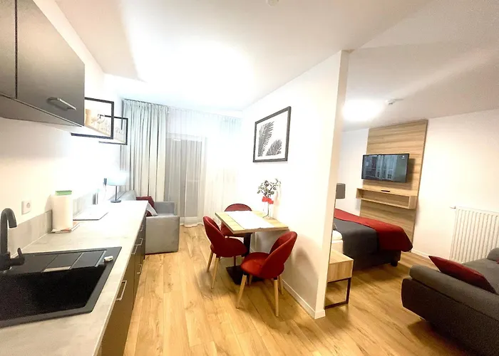 Premium Atal Square-free Parking Space In The Garage